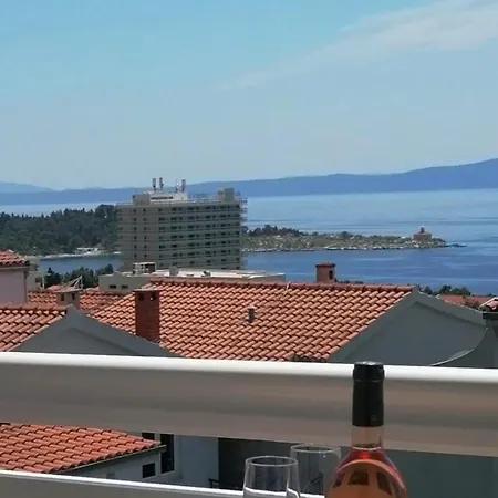 Apartment With Sea View In A1